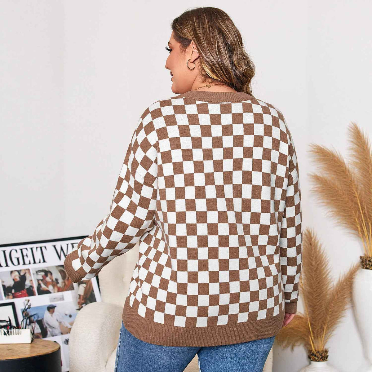 Women's Large Size Plaid Contrast Color Sweater