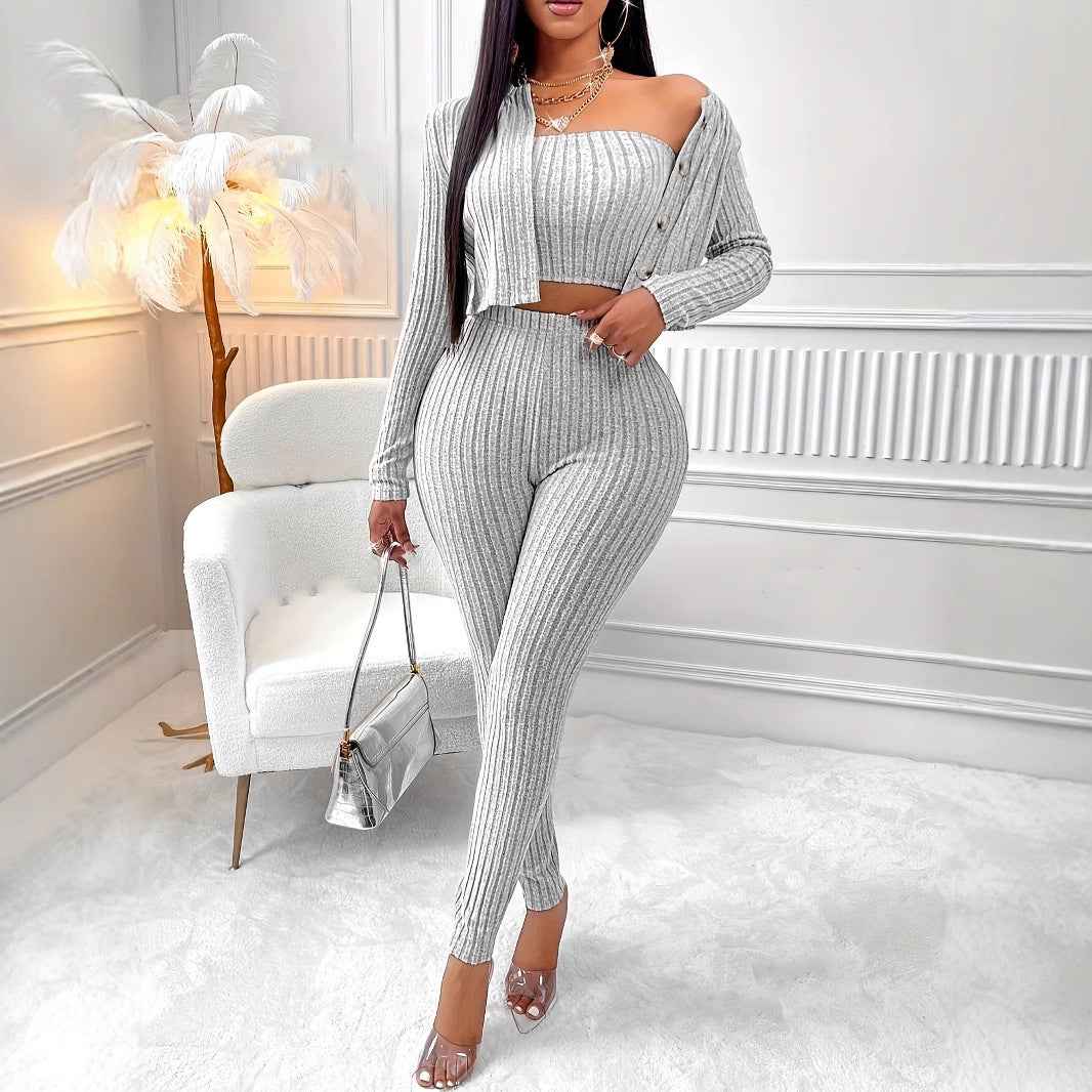 Dreiteiliges Damenmode-Set mit Cardigan und Top für stilvolle Outfits