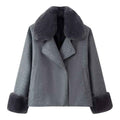 Women's Short Wool Coat With Fur Collar Decoration