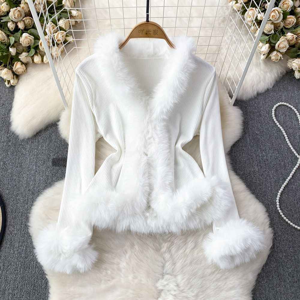Pure Desire V-neck Stitching Bell Sleeve Slim Slimming And Simple Sweater